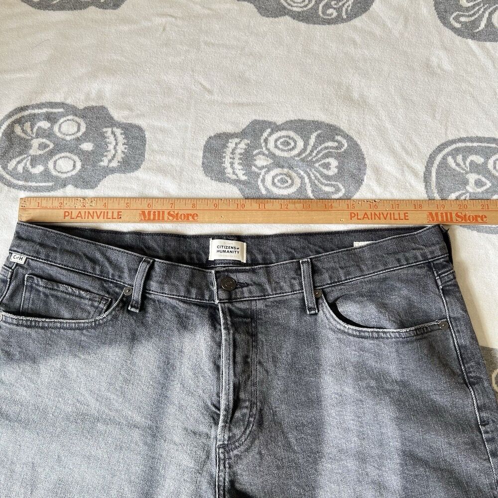 Citizens Of Humanity Women’s Size 33 Black Wash DIY Cut Off Jeans Shorts - Picture 9 of 14